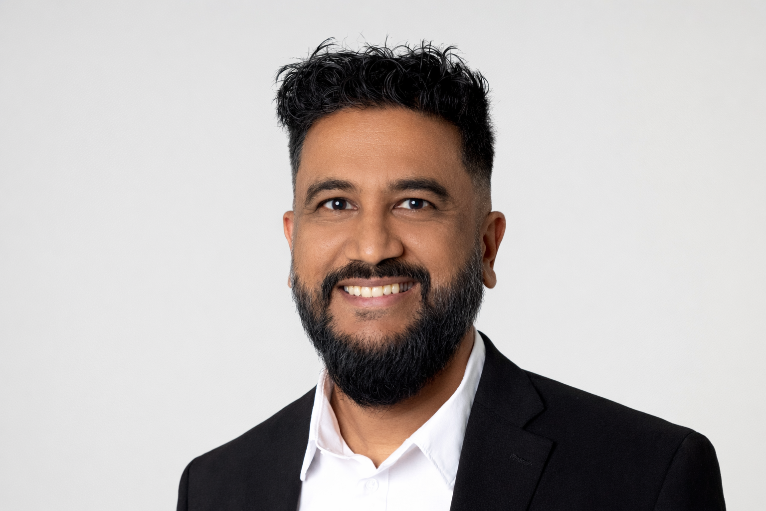 George Samuel - Founder & CEO Samuel Productions GmbH